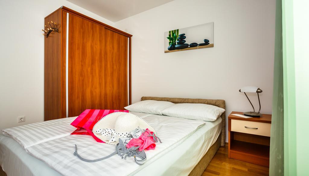 Apartments Mare & Mons Deluxe مالينسكا المظهر الخارجي الصورة