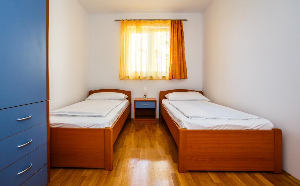 Apartments Mare & Mons Deluxe مالينسكا المظهر الخارجي الصورة