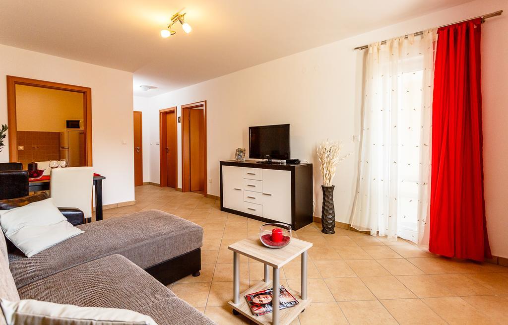 Apartments Mare & Mons Deluxe مالينسكا المظهر الخارجي الصورة