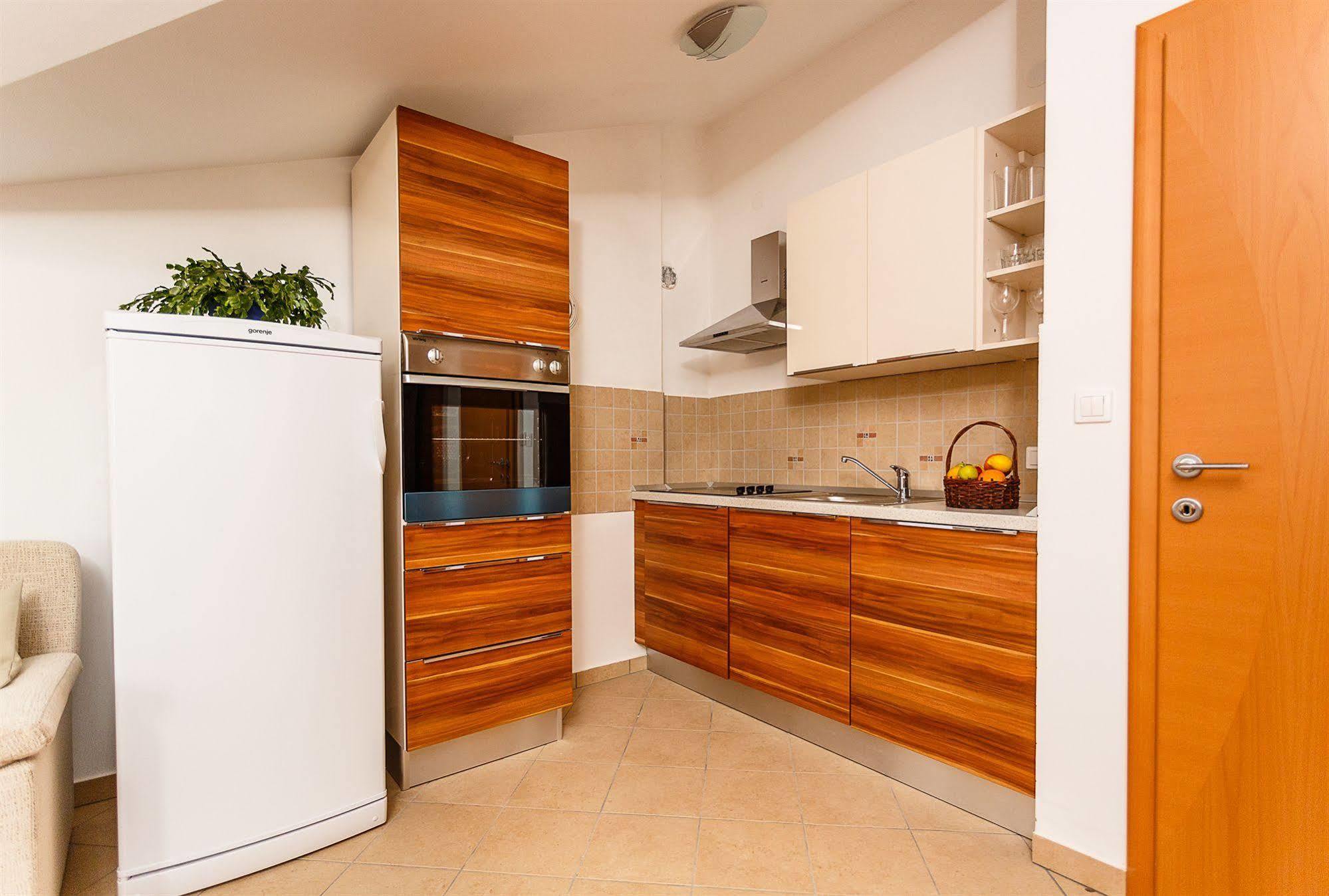 Apartments Mare & Mons Deluxe مالينسكا المظهر الخارجي الصورة
